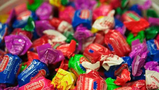 Anak Banyak Ngemil Makanan Manis? Perhatikan Porsinya!