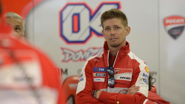 SPIELBERG, AUSTRIA - AUGUST 12:  Casey Stoner of Australia and Ducati Team  looks on in box during the MotoGp of Austria - Free Practice at Red Bull Ring on August 12, 2016 in Spielberg, Austria.  (Photo by Mirco Lazzari gp/Getty Images)