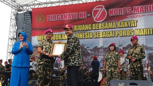 Jadi Warga Kehormatan Korps Baret Ungu, Gus Ipul: Marinir Makin Dicintai Rakyat