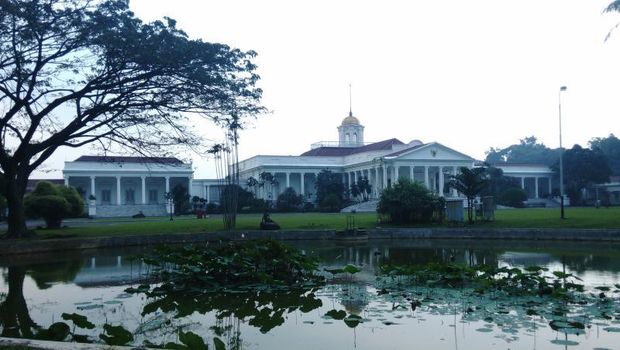 Istana Bogor di Kebun Raya Bogor