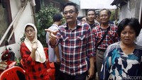 Cawagub DKI Jakarta, Djarot Saiful Hidayat mengunjungi kawasan Jl Bangka 2, Kemang Jakarta Selatan, Selasa (15/11/2016).