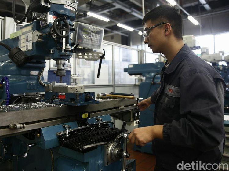 Begini Cara Bosch Melatih Siswa Magang