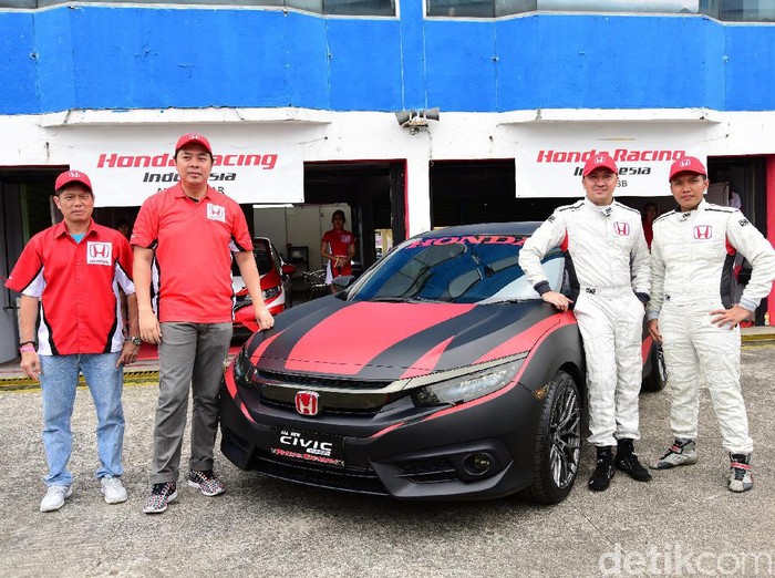 Honda Pamerkan All New Honda Civic Turbo Racing Concept