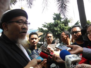 Sambangi Mabes Polri, Kakak Angkat Ahok Beri Dukungan ke Kuasa Hukum