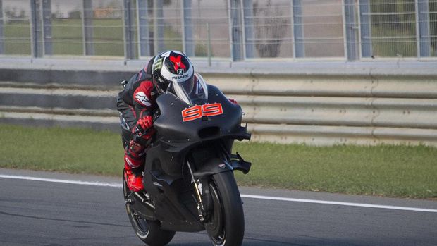 Vinales Tercepat di Hari Pertama, Lorenzo Posisi Ketiga