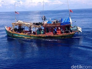 Kapal Berbendera Asing Ditangkap Karena Curi Ikan di Wilayah Kepri