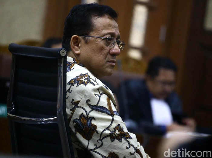 Saksi: Irman Gusman Sebut Akan Hubungi Kajati Sumbar