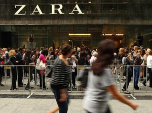 Wanita Amerika Ini Menemukan Bangkai Tikus Terjahit di Dress Zara