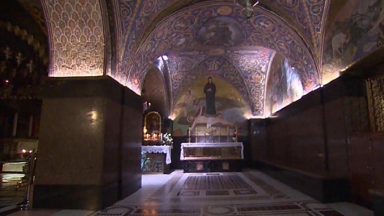 Foto: Gereja Makam Yesus di Yerusalem (CNN) Foto: Gereja Makam Yesus di Yerusalem (CNN)