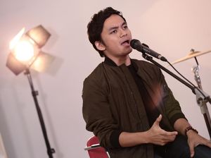 Hari Ini, Serunya Ngobrol Bareng Calvin Jeremy!