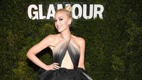 Proses yang sama juga dialami oleh Gwen Stefani. Dulu, ia dikenal sebagai vokalis band No Doubt. Foto: Frazer Harrison/Getty Images for Glamour