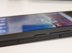 Wujud Ponsel Masa Depan yang Diaborsi Google