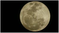 Begini Cantiknya Penampakan Supermoon di Belahan Langit Indonesia