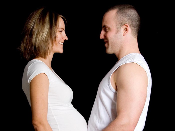 Hamil Muda Bikin Istri Enggan Bercinta, Wajarkah?