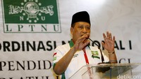 Menristek Dikti M Nasir memberikan sambutan.