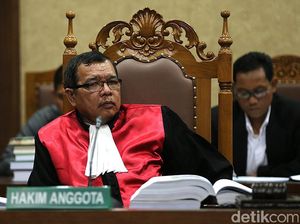 Hakim Partahi Bantah Bertemu Penyuap Panitera PN Jakpus di Ruangannya