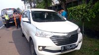 Mayat Pria Setengah Telanjang Ditemukan di Mobil di Exit Toll Jatiwaringin