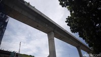Bila jalur moda transportasi massa ini rampung, diharapkan masyarakat bisa menikmati TransJakarta dengan nyaman. Dan bisa beralih dari kendaraan pribadi menuju tranportasi massa yang dampaknya bisa mengurangi kemacetan.