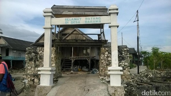 Foto: Darawa merupakan salah satu desa yang memiliki sumber daya laut yang melimpah. Desa ini terletak di Pulau Kaledupa, Wakatobi (Bona/detikTravel) Foto: Darawa merupakan salah satu desa yang memiliki sumber daya laut yang melimpah. Desa ini terletak di Pulau Kaledupa, Wakatobi (Bona/detikTravel)