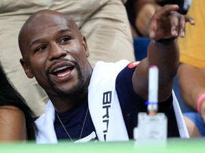 Mayweather Akan Pensiun Lagi Usai Tarung Lawan McGregor