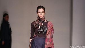 Foto: Koleksi Tuty Cholid Di IPMI Trend Show 2017