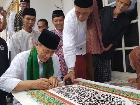  Cawagub Banten Embay Mulya Syarief di Lengkong Kulon, Pagedangan