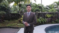 Bagaimana nih menurut Anda penampilan Lucky, kece? Pool/Ismail/detikFoto.
