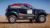 MINI mengembangkan mobil ini bersama dengan mitranya, X-raid.