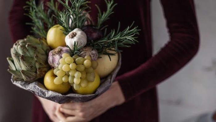 buket bunga dari sayuran dan buah