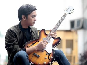 Terbiasa Manggung di Saat Hujan, Calvin Jeremy Anggap Itu Berkah