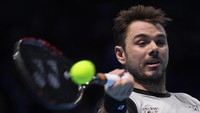 Memainkan pertandingan keduanya di Grup John McEnroe di The O2 Arena, Kamis (16/11/2016) dinihari WIB, Wawrinka membukukan kemenangan dua set langsung atas Cilic. Petenis asal Swiss itu butuh waktu satu jam 58 menit untuk menang 7-6(3), 7-6(3). Reuters / Toby Melville.