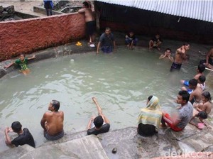Kesal dengan Suasana Jakarta, Saatnya Kamu Berendam Air Panas