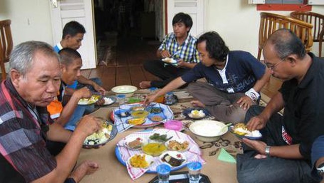 Hidup Akrab Ala Indonesia, Coba 5 Pesta Makan Tradisional Ini