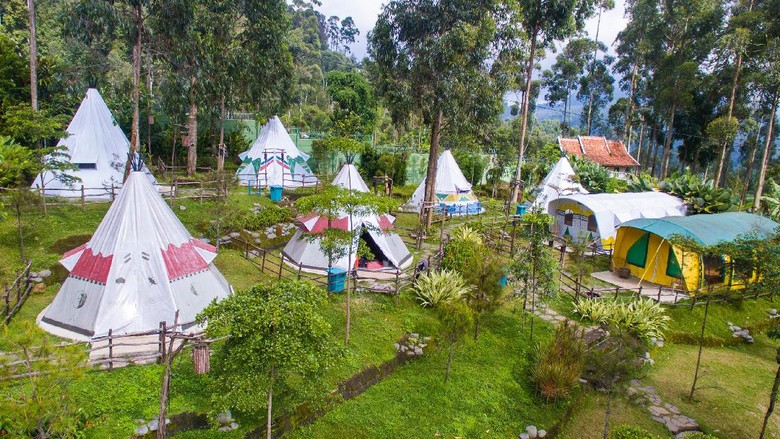 Ilustrasi Glamping Ilustrasi Glamour Camping
