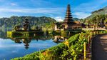 Healing Dulu, Lihat Memukaunya Jepretan di Pura Ulun Danu Bali