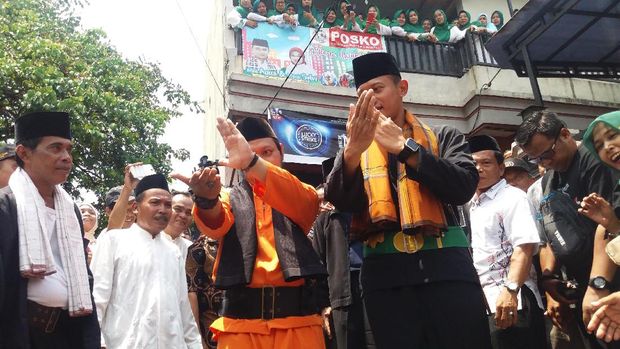 Jurus Silat 'Kuda Hitam' ala Agus Yudhoyono