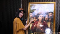 Dinda akan memerankan dirinya sendiri dalam film garapan Raditya Dika tersebut. Pool/Ismail/detikFoto.