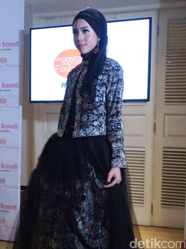 Terry Putri dan 2 Desainer Indonesia Akan Pamer Karya ke Amsterdam