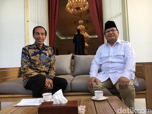 Jokowi-Maruf Disukai Emak-emak, Prabowo-Sandi Dipilih Kaum Terpelajar