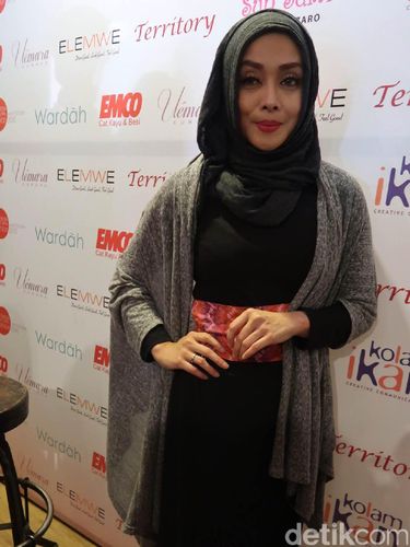 Baru Jadi Desainer, Terry Putri Nekat Tampilkan Karya di Belanda