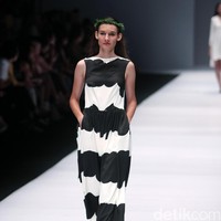 Fashion Show Busana JII by Gloria Agatha. Jakarta Fashion Week 2017. Senayan CIty. Jakarta. [Foto: Mohammad Abduh/Wolipop]