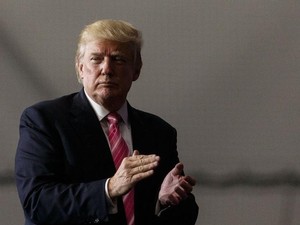 Donald Trump akan Bertemu dengan PM Jepang