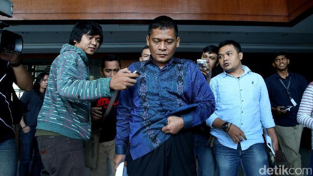 OTT Panitera: Dari PNS Tajir 19 Mobil hingga Suap 'Sapi-Kambing'