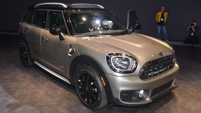 Ini Dia Tampang MINI Cooper SE Countryman Hybrid