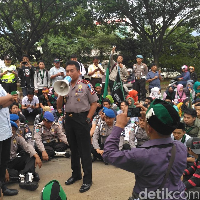 HMI Jabar Datangi Polda Bela Kawan Mereka di Jakarta