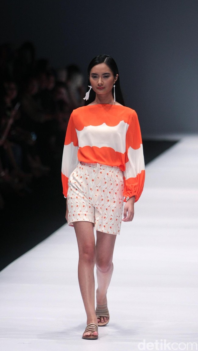 Fashion Show Busana JII by Gloria Agatha. Jakarta Fashion Week 2017. Senayan CIty. Jakarta. [Foto: Mohammad Abduh/Wolipop]