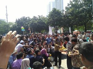 Jokowi: Sudah Bukan Zamannya Lagi Jualan Buah dari Kampung ke Kampung