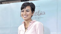 Eva Celia saat ditemui di kawasan Kemang, Jakarta Selatan pada Rabu (16/11/2016). Pool/Noel/detikFoto.