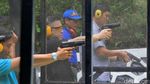 Latihan Menembak Para Pengusaha Muda