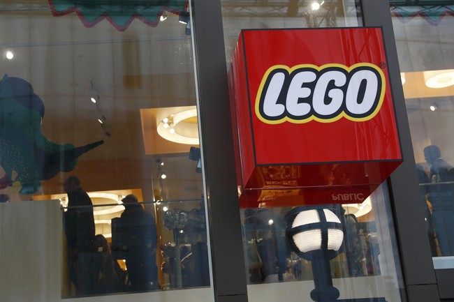 Nama Lego berasal dari frase bahasa Denmark, led godt, yang artinya bermain dengan baik. Foto: Reuters/Stefan Wermuth